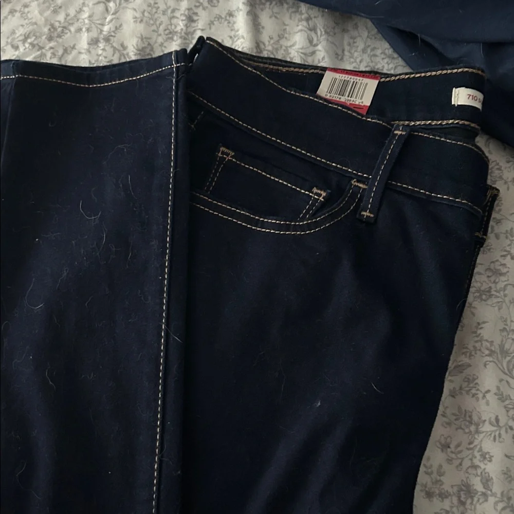 Levi's Women's 710 Super Skinny Jeans - Navy - Picture 9 of 12